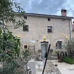 Vikendica Petit 19th Century Casa, Casa Maggiolina, Istria