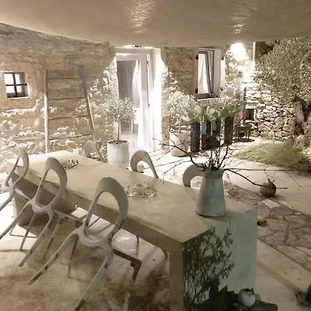 Holiday home Petit 19th Century Casa, Casa Maggiolina, Istria