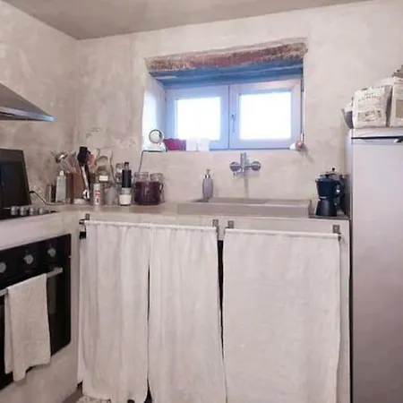 Petit 19th Century Casa, Casa Maggiolina, Istria