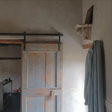 Petit 19th Century Casa, Casa Maggiolina, Istria